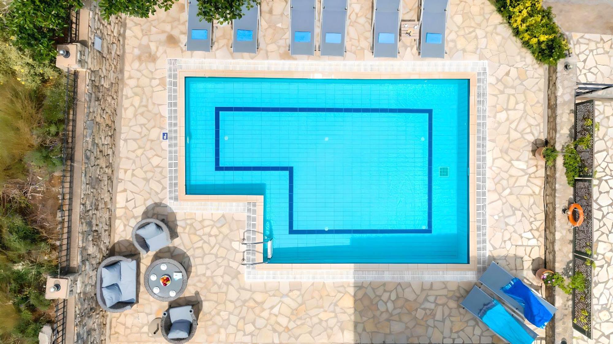 Mare Blue Villas Heated Pool Kournás Exterior foto